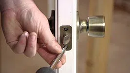 Keystone Locksmith Shop St Louis, MO 314-513-0041 - changing-locks